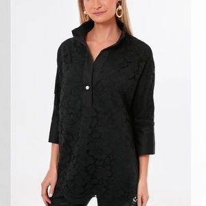 Black Lace Willow Blouse
TUCKERNUCK